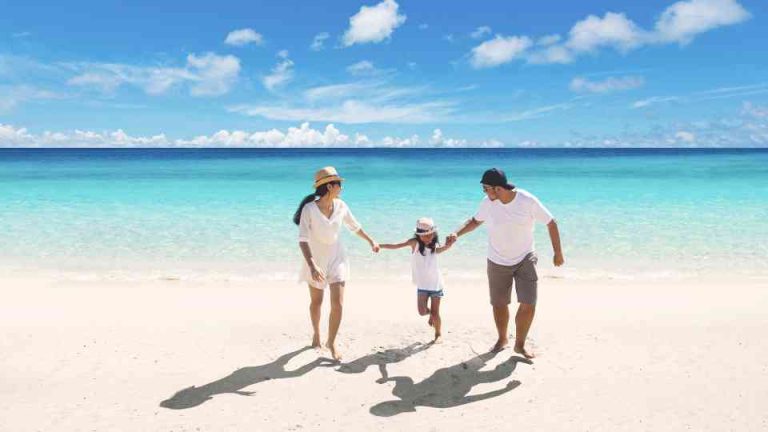 happy family holiday travel clinic Manchester